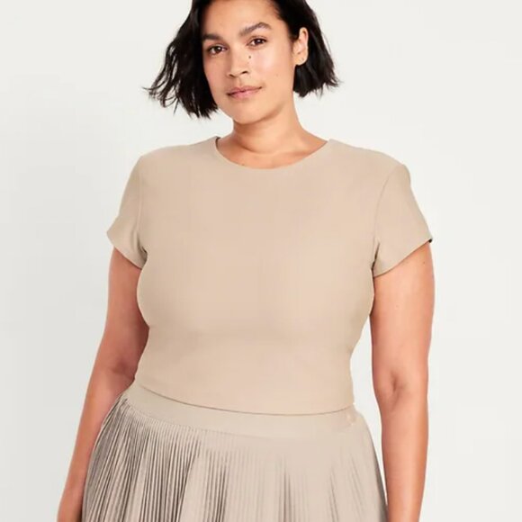 Old Navy PowerSoft Support Crop Top - Picture 1 of 13